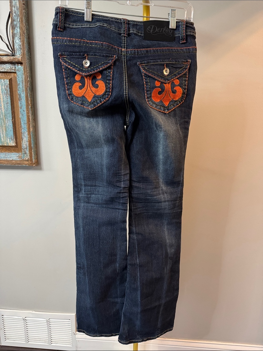 Dereon Vintage Dark Blue Boot Cut Jeans with Orange heavy Pocket Design EUC 9/10